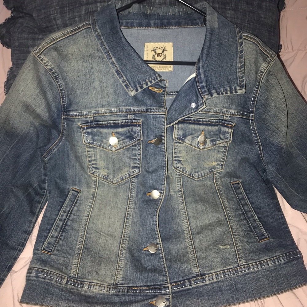 Wknd sale ends 6/10 Comfy, stretchy jean jacket!